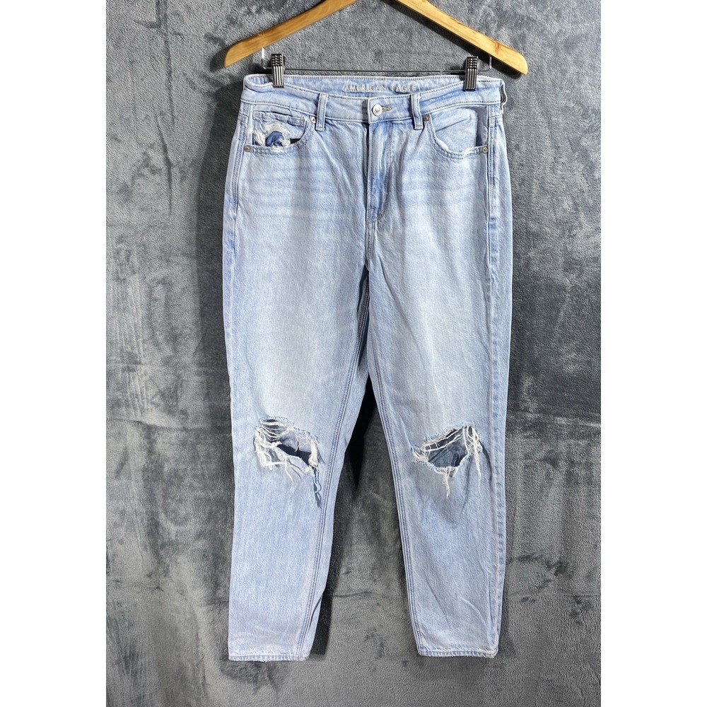 American Eagle Jeans Size 8 Mom Straight Stretch Distressed Thrash Light Wash